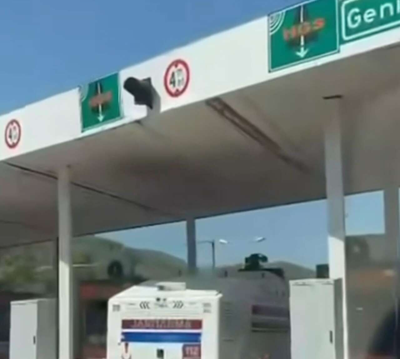 Göcek Tüneli'nde Büyük Tartışma: Yangına Giden Arazöz ve Jandarma TOMA'sından Geçiş Ücreti Alındı mı? 2